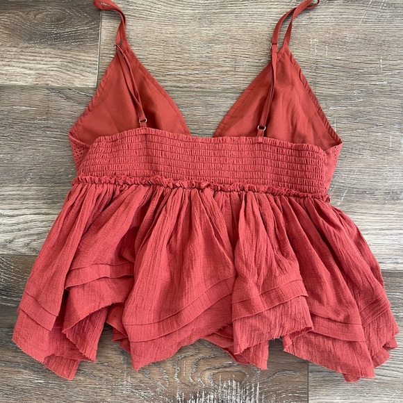 Sky to Moon Elegant Rust Camisole Top like new size M - Picture 2 of 2